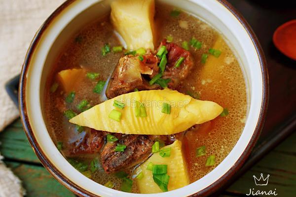 梅肉骨炖春笋的做法图解8