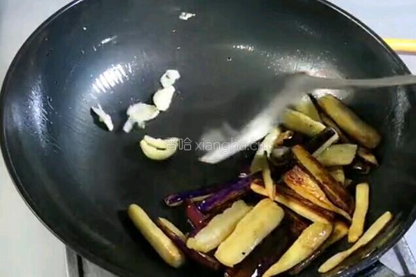 茄子新吃法的做法图解11