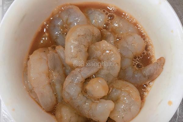 芦笋虾仁炒蛋的做法图解3