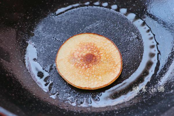 快手香蕉松饼的做法图解4