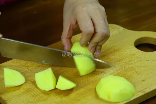 韩式鱼糕炖土豆的做法图解2