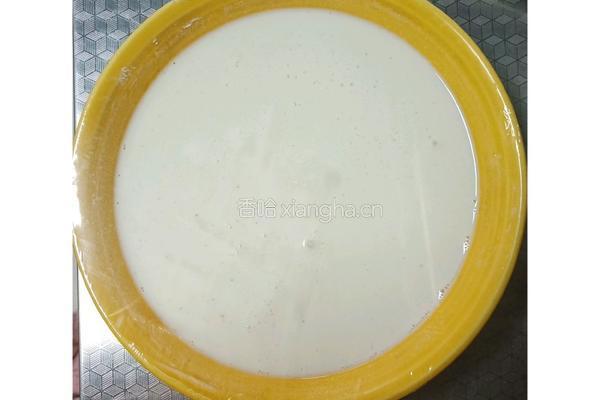 奶香味十足的麻薯蛋黄酥的做法图解5