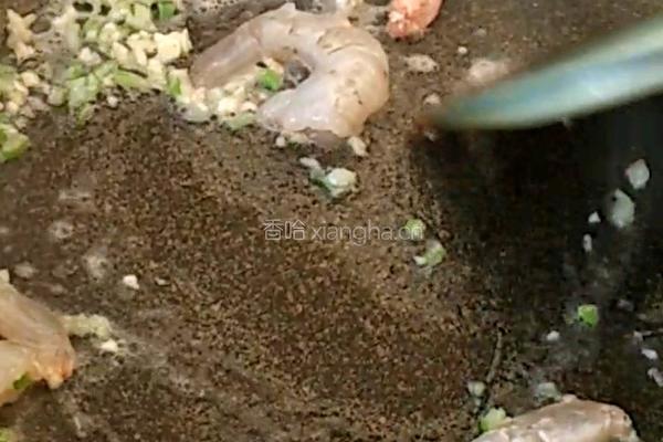 虾仁西兰花的做法图解2