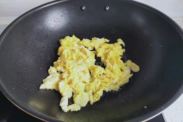 圆葱炒鸡蛋的做法图解5