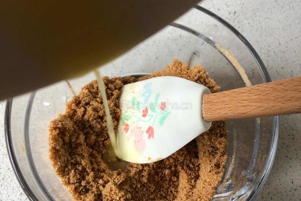 芒果酸奶慕斯的做法图解3
