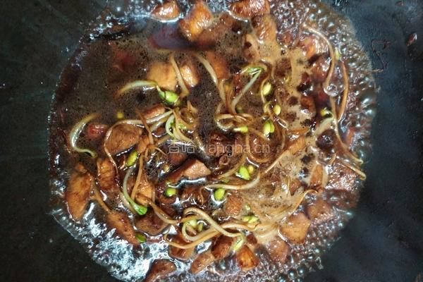 鸡肉焖面的做法图解10