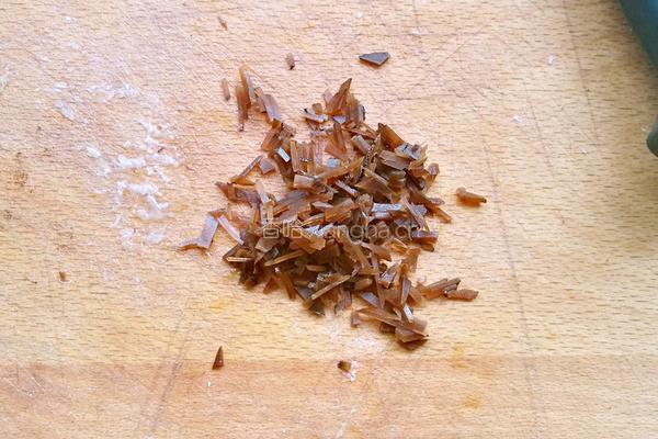 咸菜玉米蒸肉饼的做法图解1