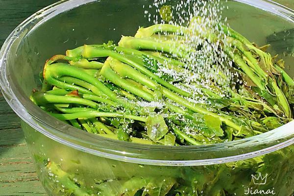 香椿拌豆腐的做法图解5