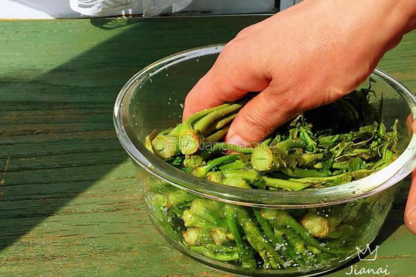 香椿拌豆腐的做法图解6