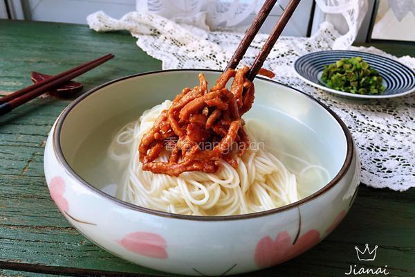 香椿肉丝面的做法图解10