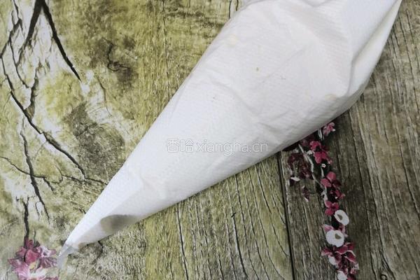 抹茶蛋糕抱草莓的做法图解15