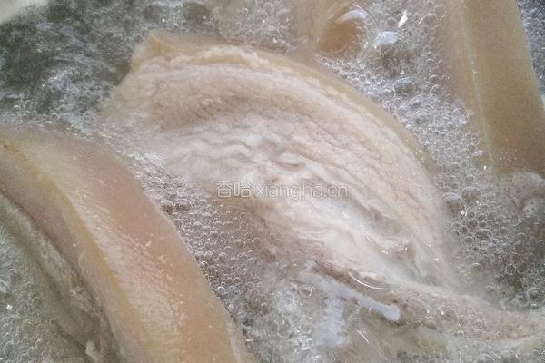 红烧肉的做法图解1