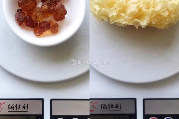桃胶银耳汤的做法图解2