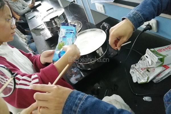 自制酸奶的做法图解2