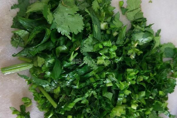 香菜鸡蛋卷的做法图解2