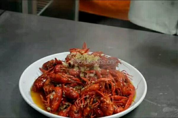 蒜香小龙虾的做法图解6