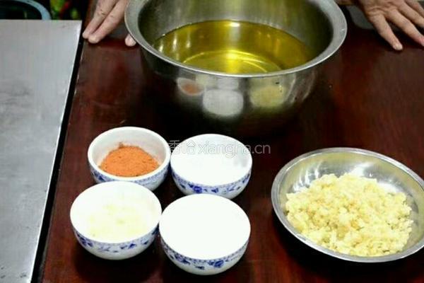 蒜香小龙虾的做法图解1