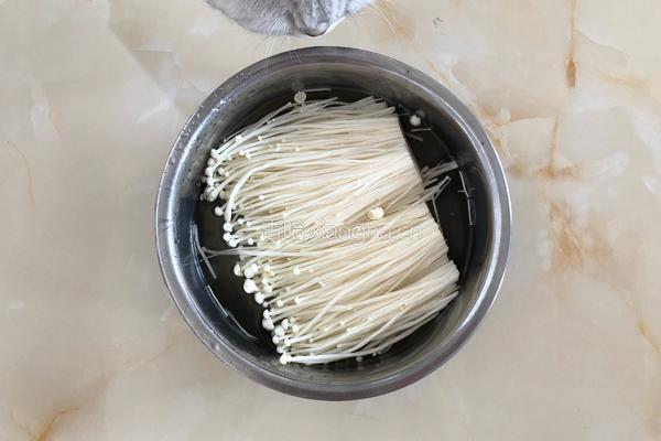 锡纸金针菇的做法图解3