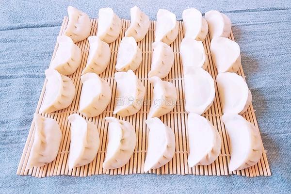 荠菜豆腐馅儿饺子