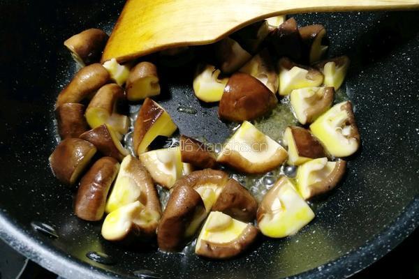 香菇油豆腐的做法图解7
