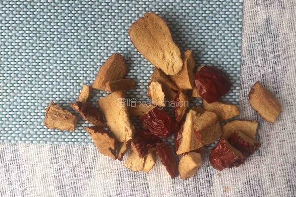 细腻柔软的红糖开花馒头的做法图解1