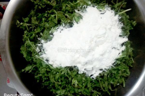 地菜（荠菜）新吃法的做法图解3
