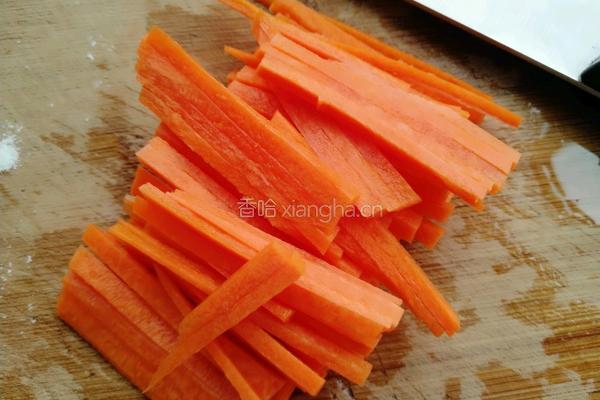 胡萝卜蛋卷的做法图解3