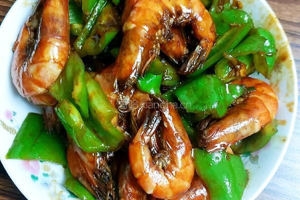 青椒炒虾的做法图解4