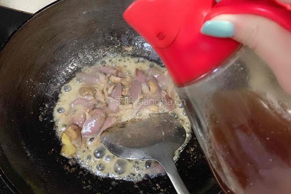 菜椒炒鸭肫的做法图解8