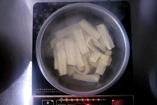 凉拌腐竹的做法图解2