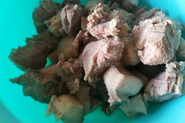 花椒牛肉萝卜汤的做法图解3