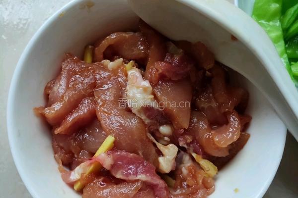 荷兰豆炒瘦肉的做法图解2