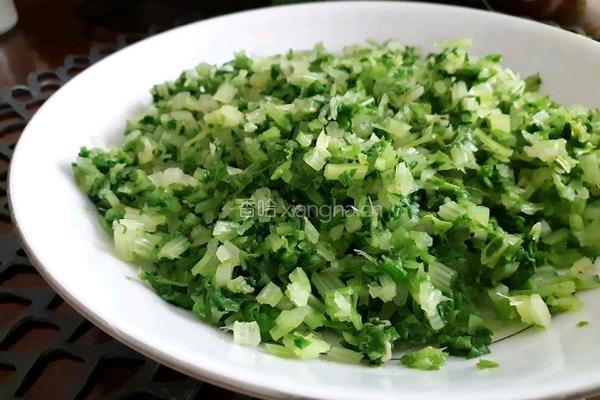 芹菜猪肉饺的做法图解2