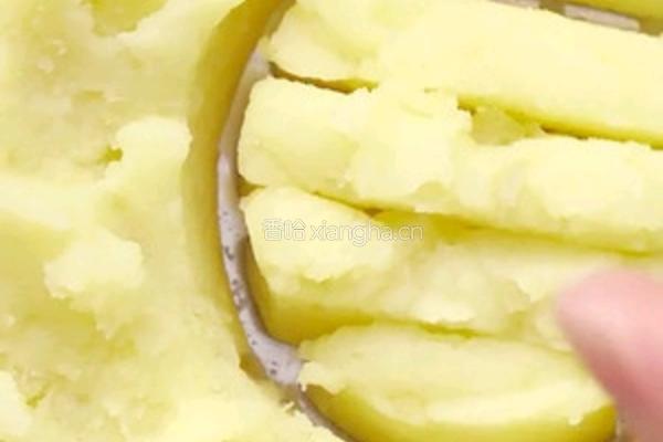 土豆浓汤的做法图解3