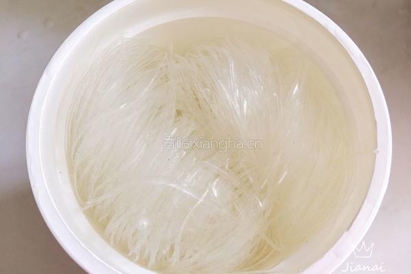 韭菜虾皮木耳盒子的做法图解3