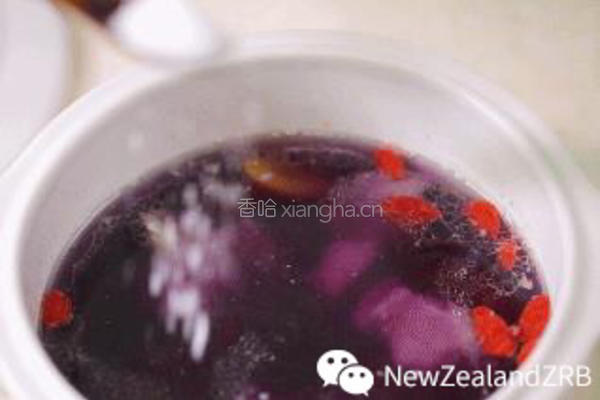 高山紫萝卜排骨新西兰花胶汤的做法图解7