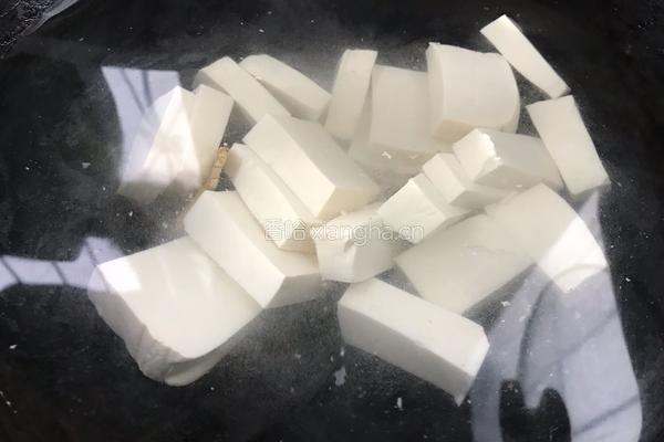 野芹菜叶豆腐汤的做法图解7