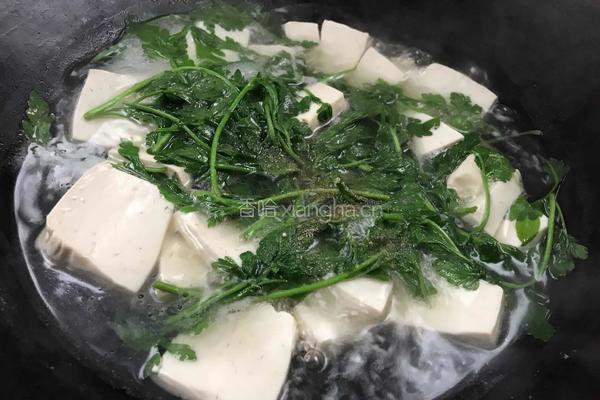 野芹菜叶豆腐汤的做法图解11