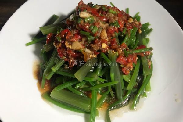 瓜子仁拌野芹菜梗的做法图解11