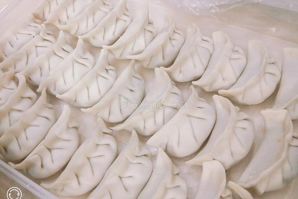 荠菜(野菜）饺子的做法图解8