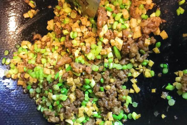饭扫光| 蒜苔炒肉末| 超级下饭菜的做法图解6