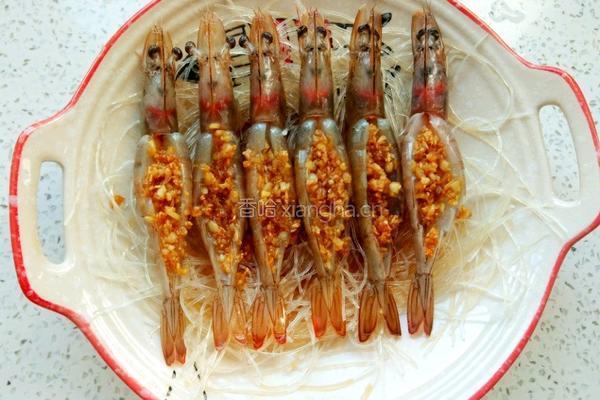 蒜蓉粉丝开背虾的做法图解5