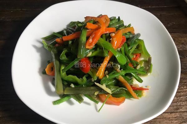 双椒炒野芹菜梗的做法图解15
