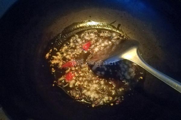 耗油手撕包菜的做法图解3