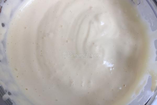 柔软又有弹力的蜂蜜小蛋糕的做法图解3