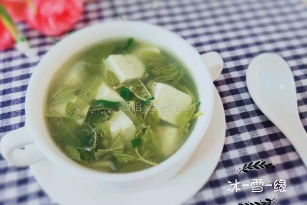 香椿豆腐汤的做法图解1
