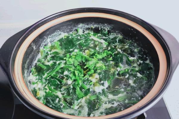 菠菜绿藻蛋花汤的做法图解8