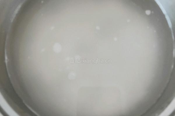 番茄粥的做法图解1