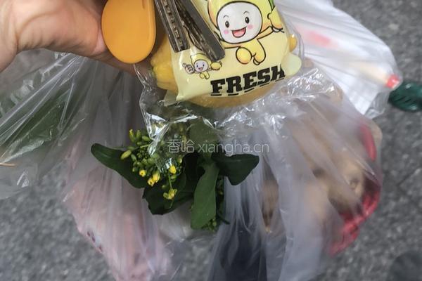柠檬鸡爪（简易好吃）的做法图解1