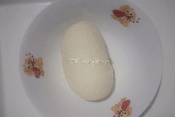 经典猪肉白菜包的做法图解4